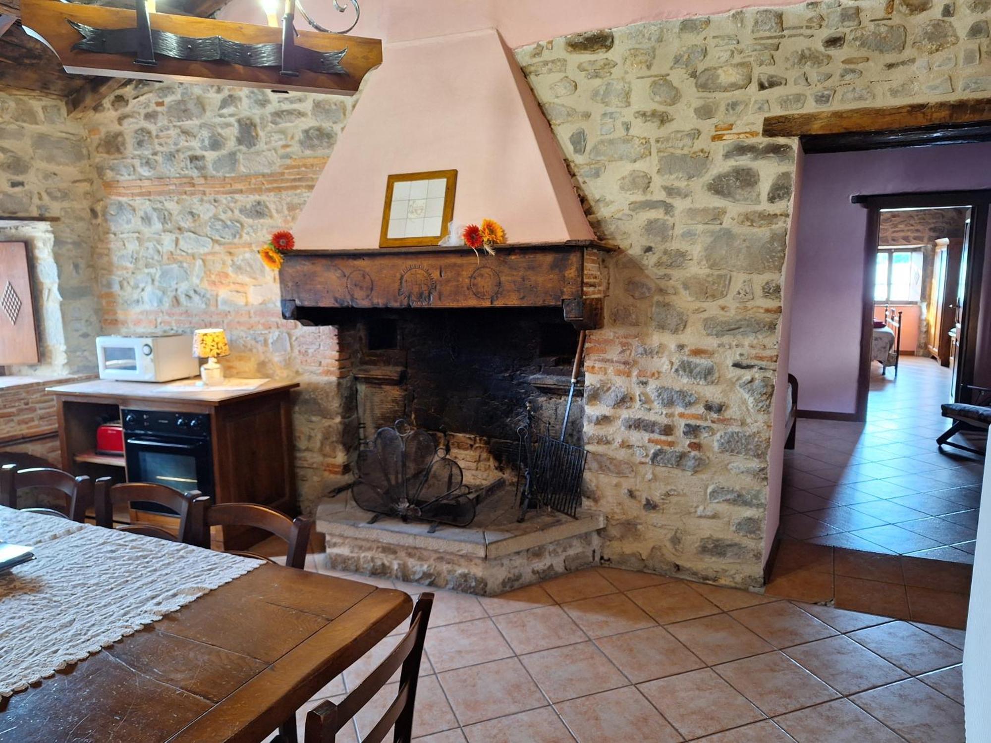 Agriturismo Ristoro Del Cavaliere Villa Piazza al Serchio Rom bilde