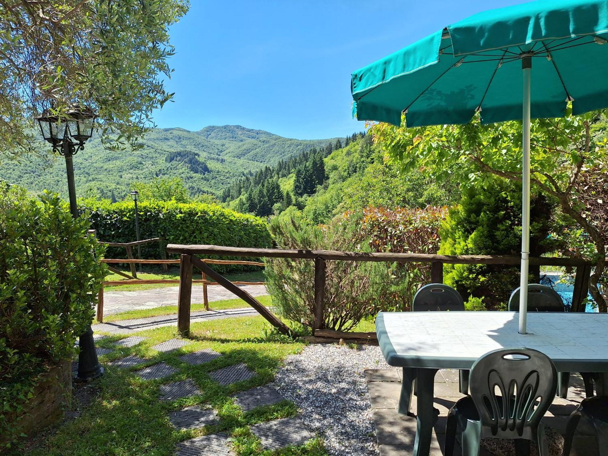 Agriturismo Ristoro Del Cavaliere Villa Piazza al Serchio Eksteriør bilde